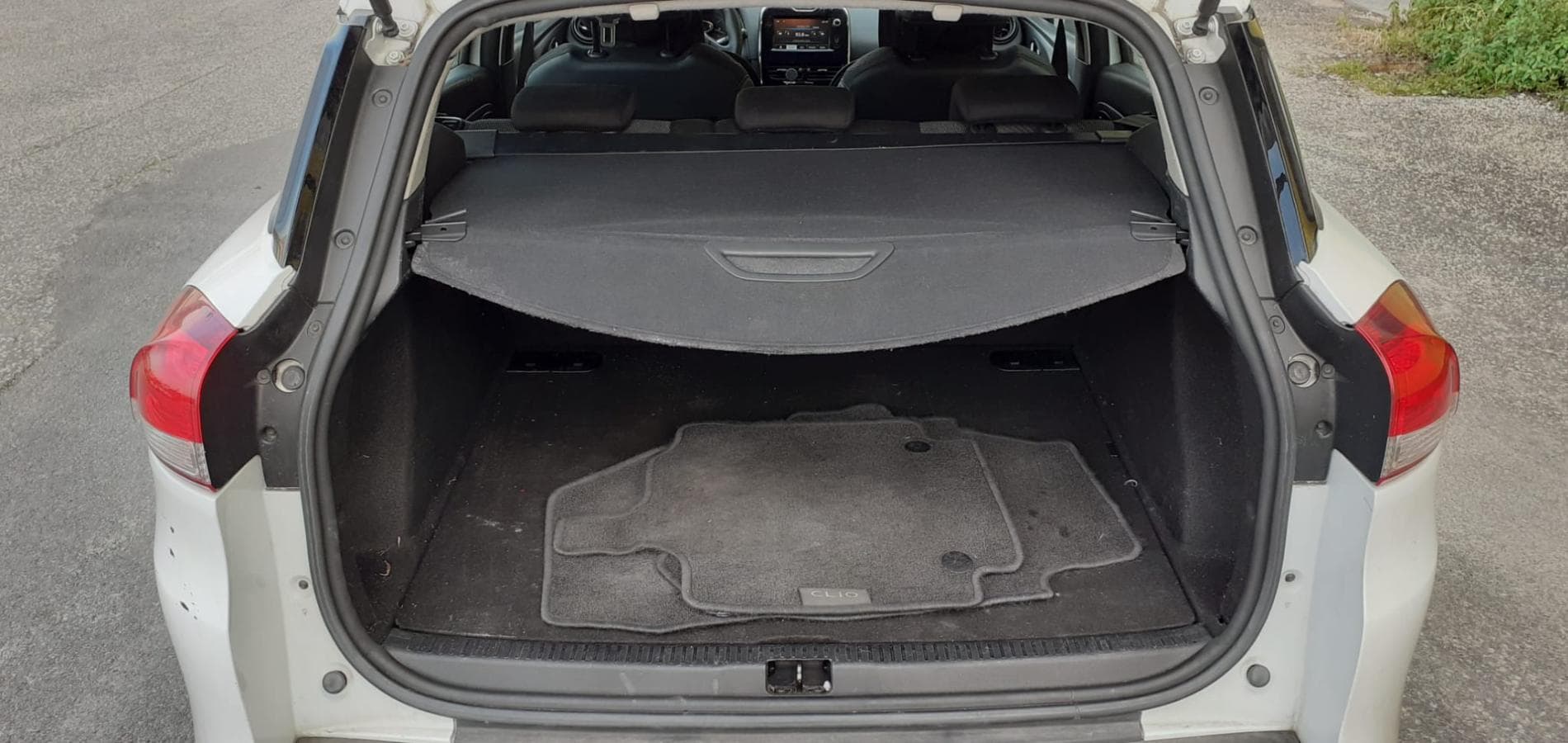 Renault Clio 1.5 DCI · Ano 2014 — imagem 13