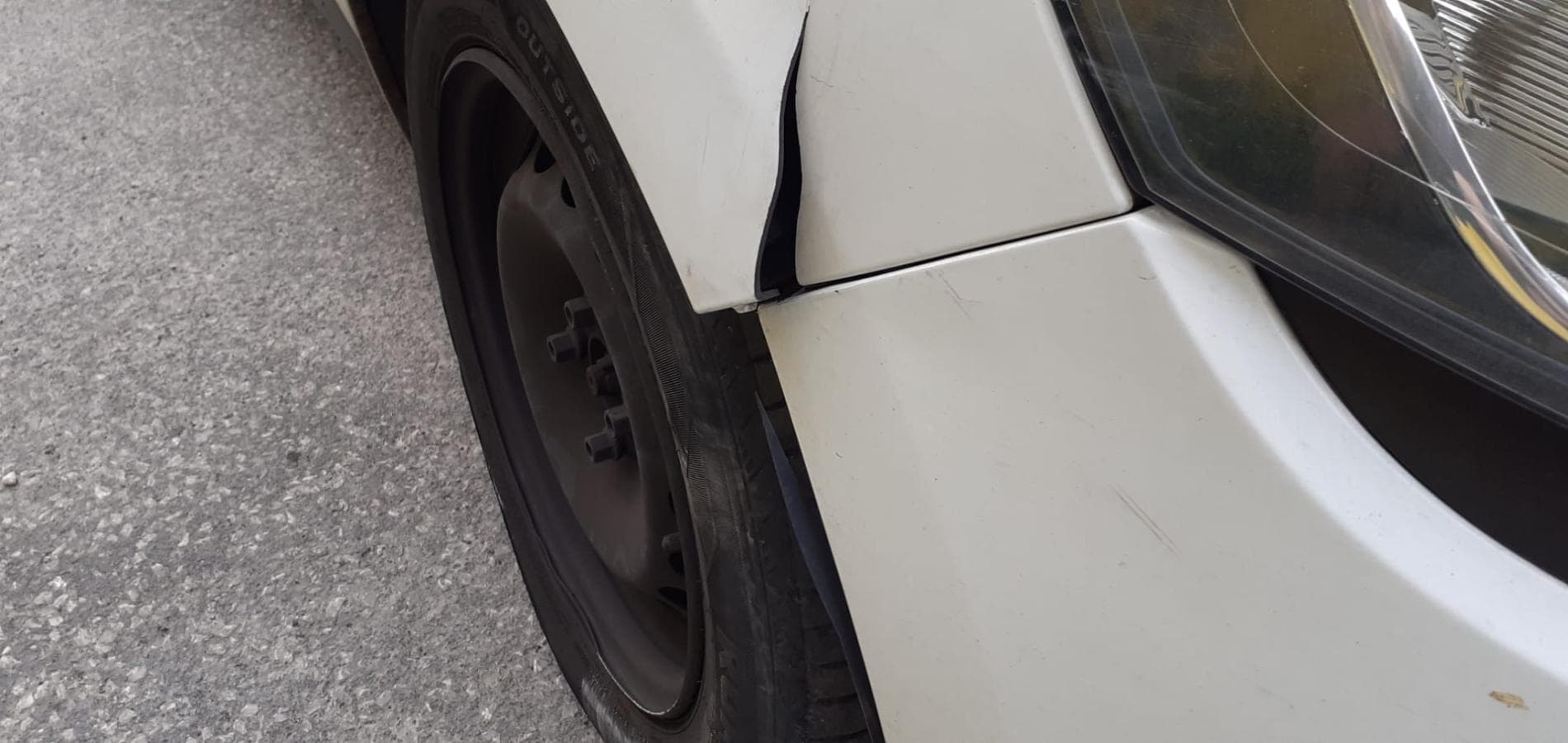 Renault Clio 1.5 DCI · Ano 2014 — imagem 17