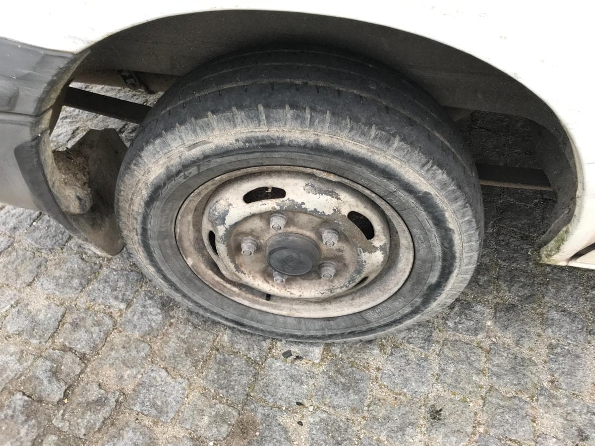Ford Transit Kombi 2.0 · Ano 2001 — imagem 13