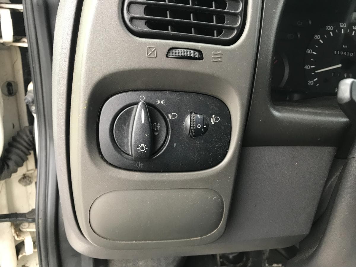 Ford Transit Kombi 2.0 · Ano 2001 — imagem 23