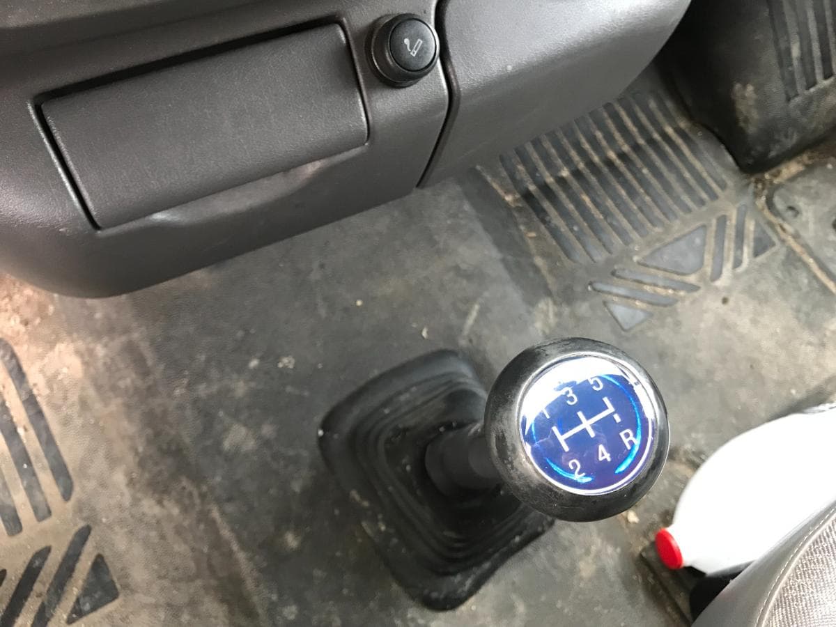 Ford Transit Kombi 2.0 · Ano 2001 — imagem 24
