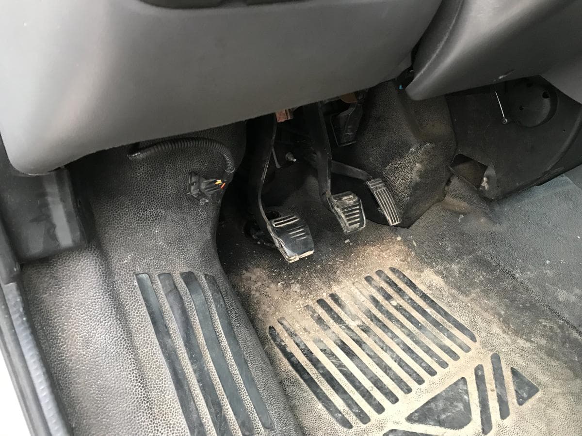 Ford Transit Kombi 2.0 · Ano 2001 — imagem 28