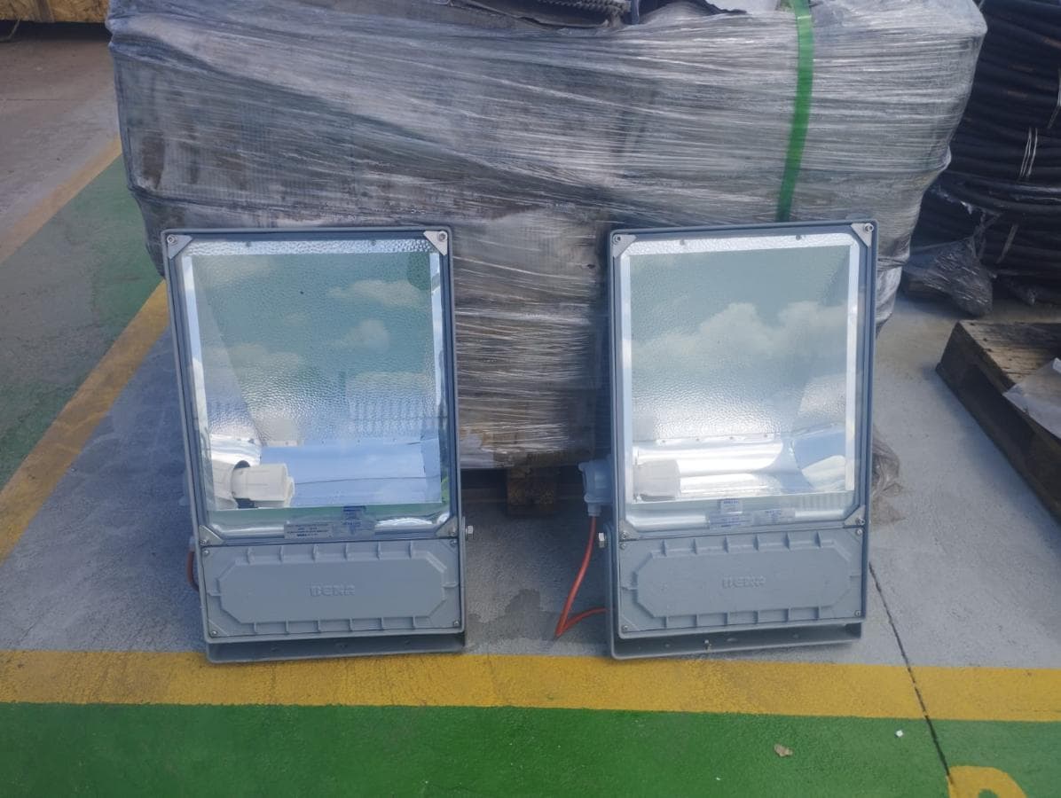 Candeeiros 230V - 50Hz