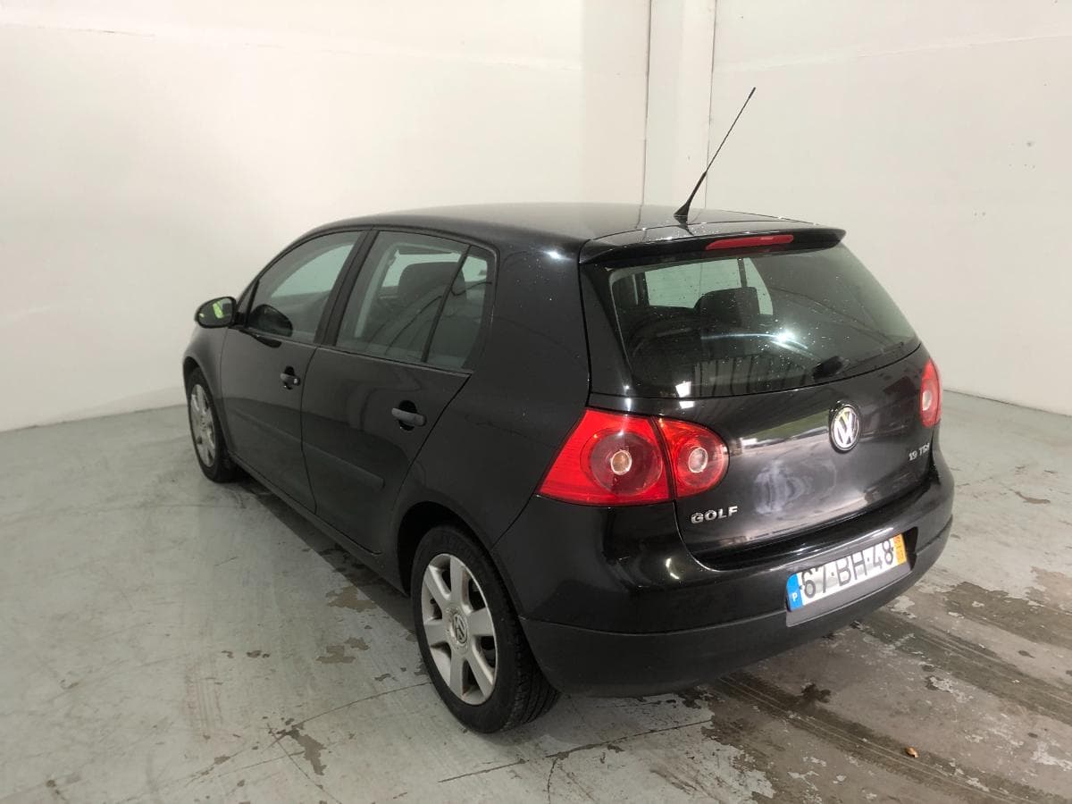 Volkswagen Golf 1.9 TDI · Ano 2006 — imagem 11