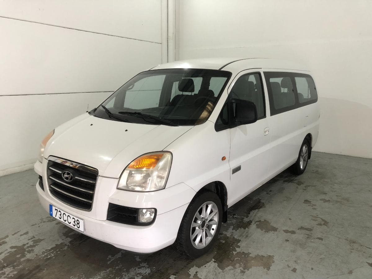 Hyundai H1 · 9 Lugares · Ano 2006 — imagem 2