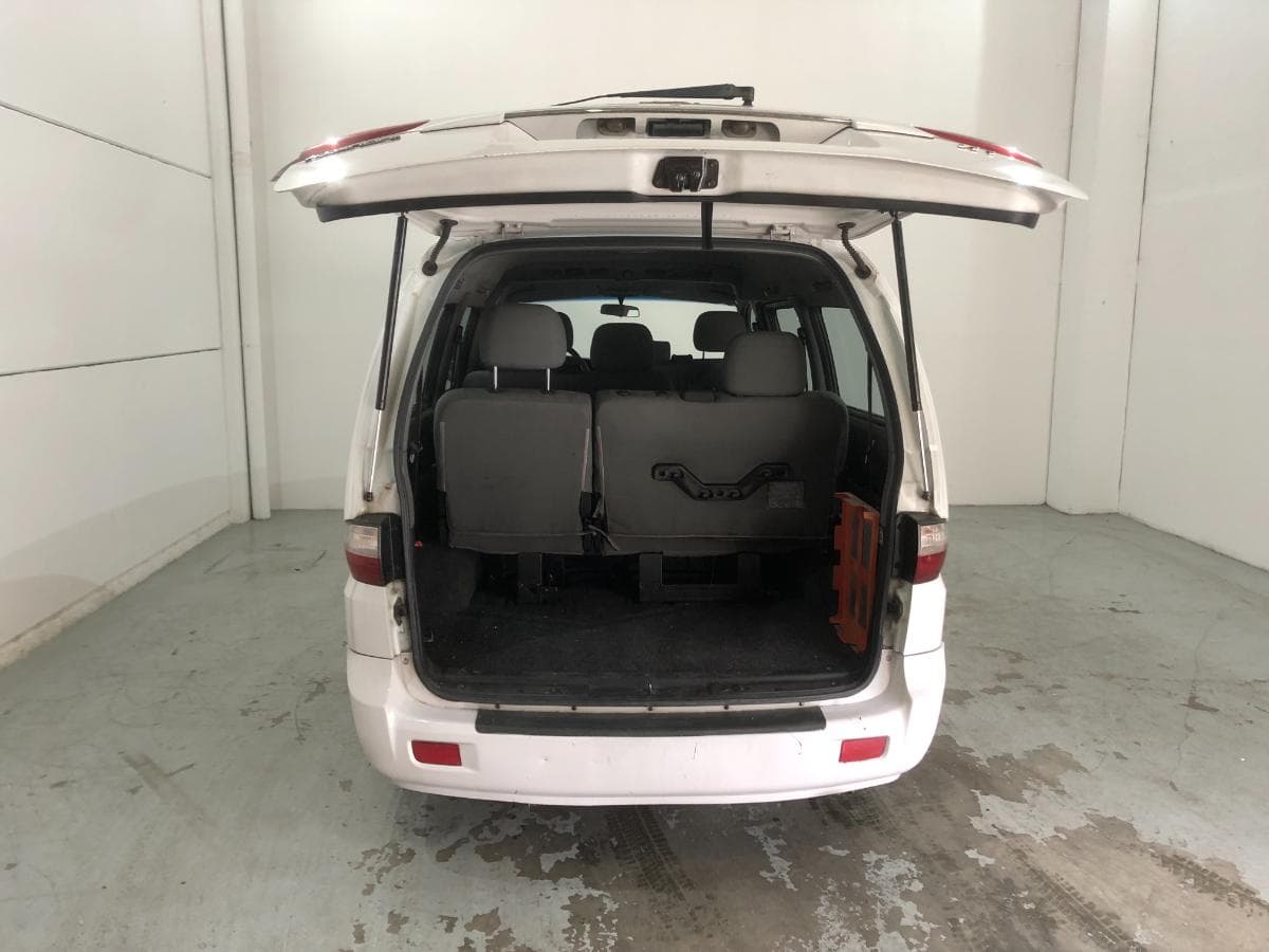 Hyundai H1 · 9 Lugares · Ano 2006 — imagem 7
