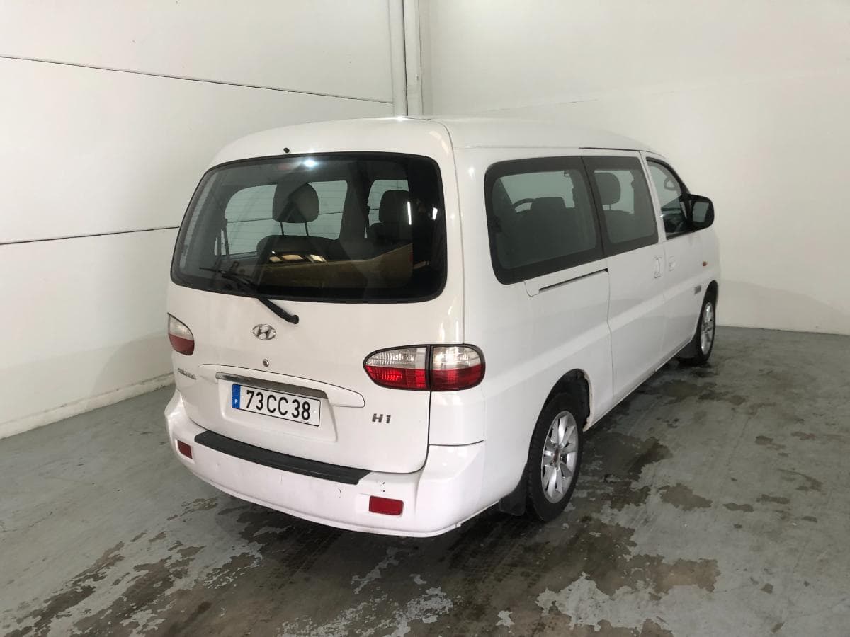 Hyundai H1 · 9 Lugares · Ano 2006 — imagem 10
