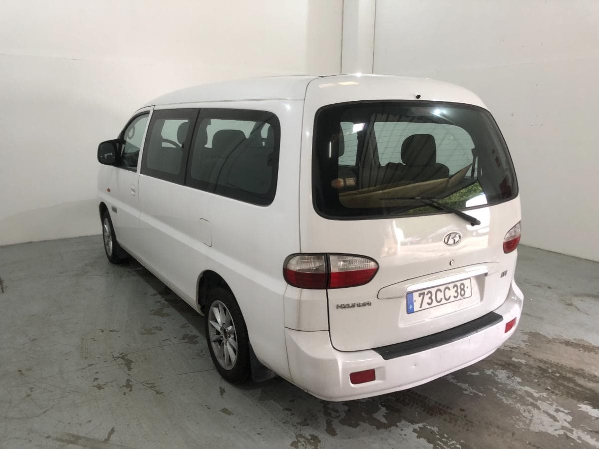 Hyundai H1 · 9 Lugares · Ano 2006 — imagem 9