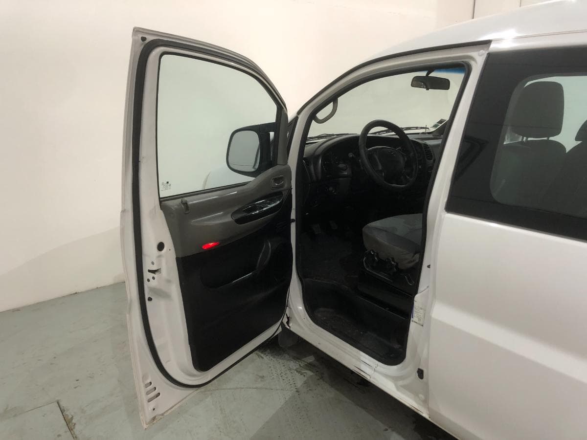 Hyundai H1 · 9 Lugares · Ano 2006 — imagem 17