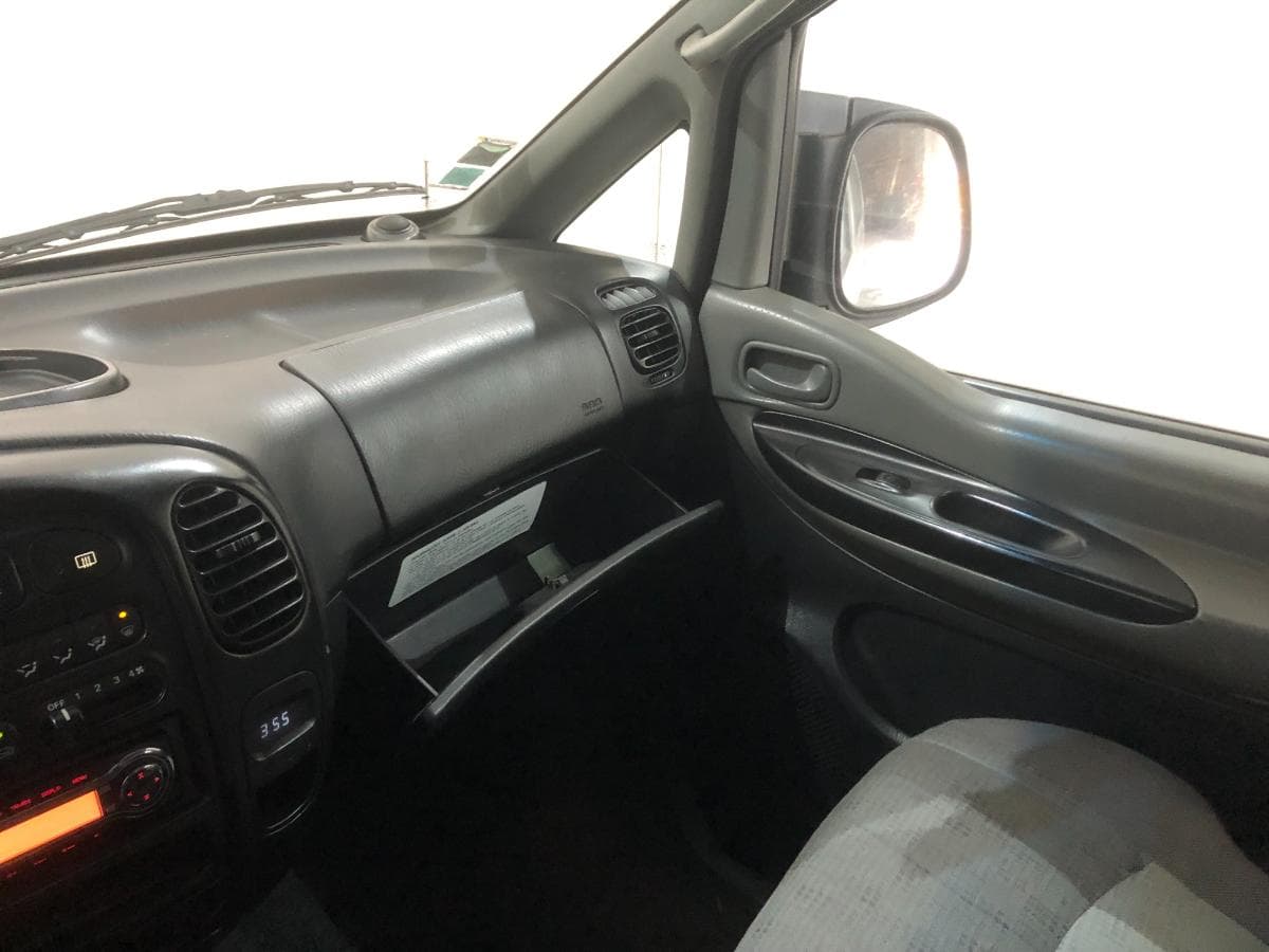 Hyundai H1 · 9 Lugares · Ano 2006 — imagem 24
