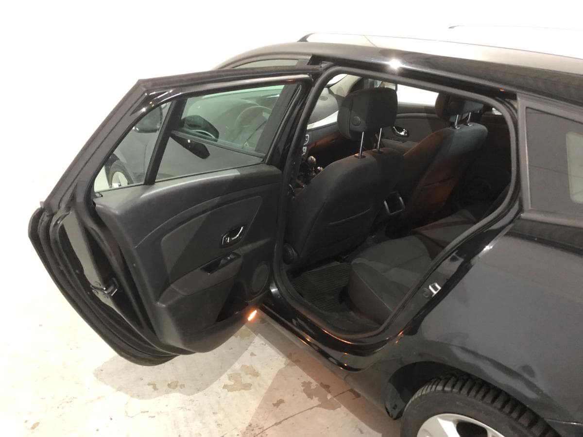 Renault Mégane 1.5 DCI · Ano 2012 — imagem 18