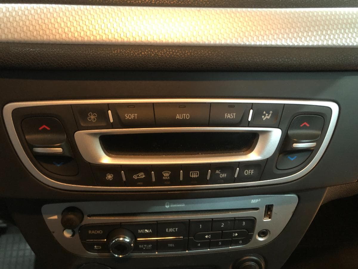 Renault Mégane 1.5 DCI · Ano 2012 — imagem 21
