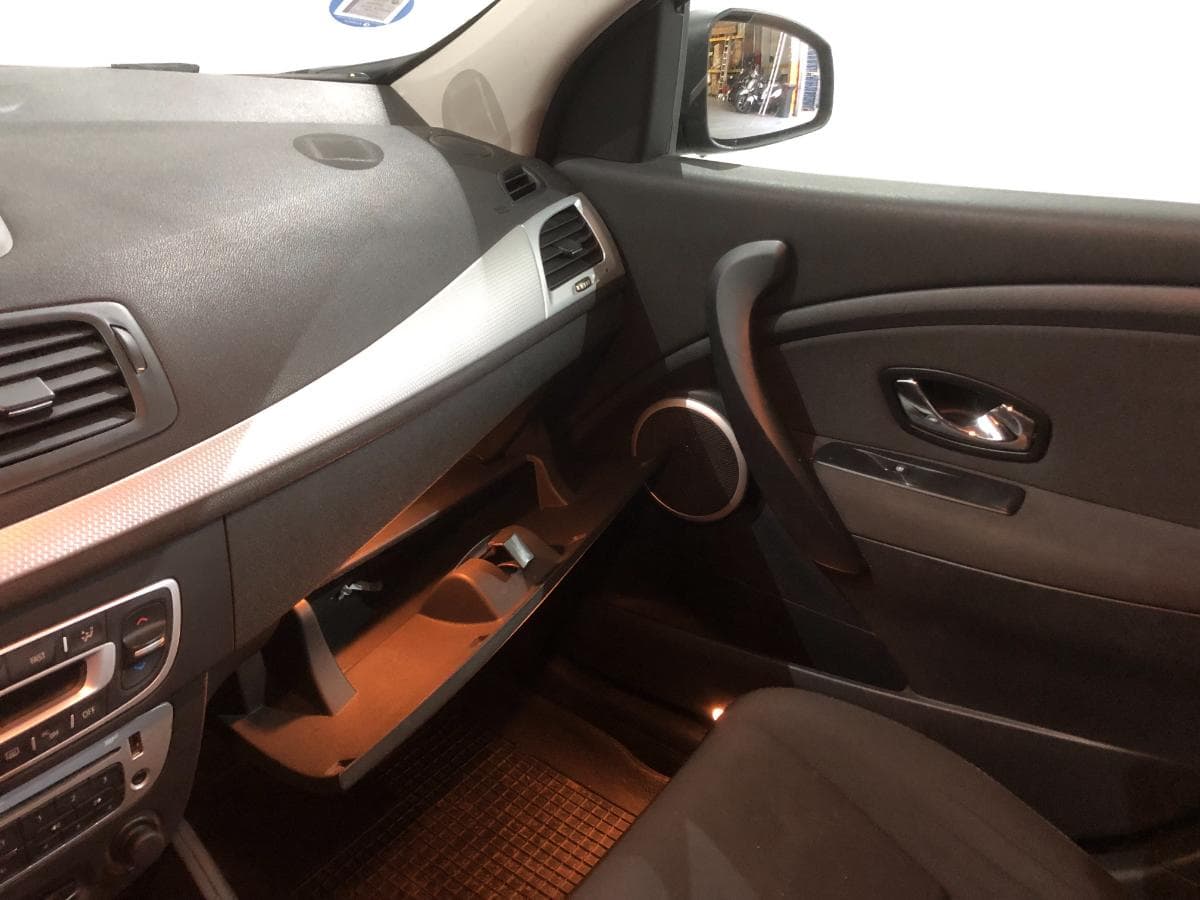 Renault Mégane 1.5 DCI · Ano 2012 — imagem 22