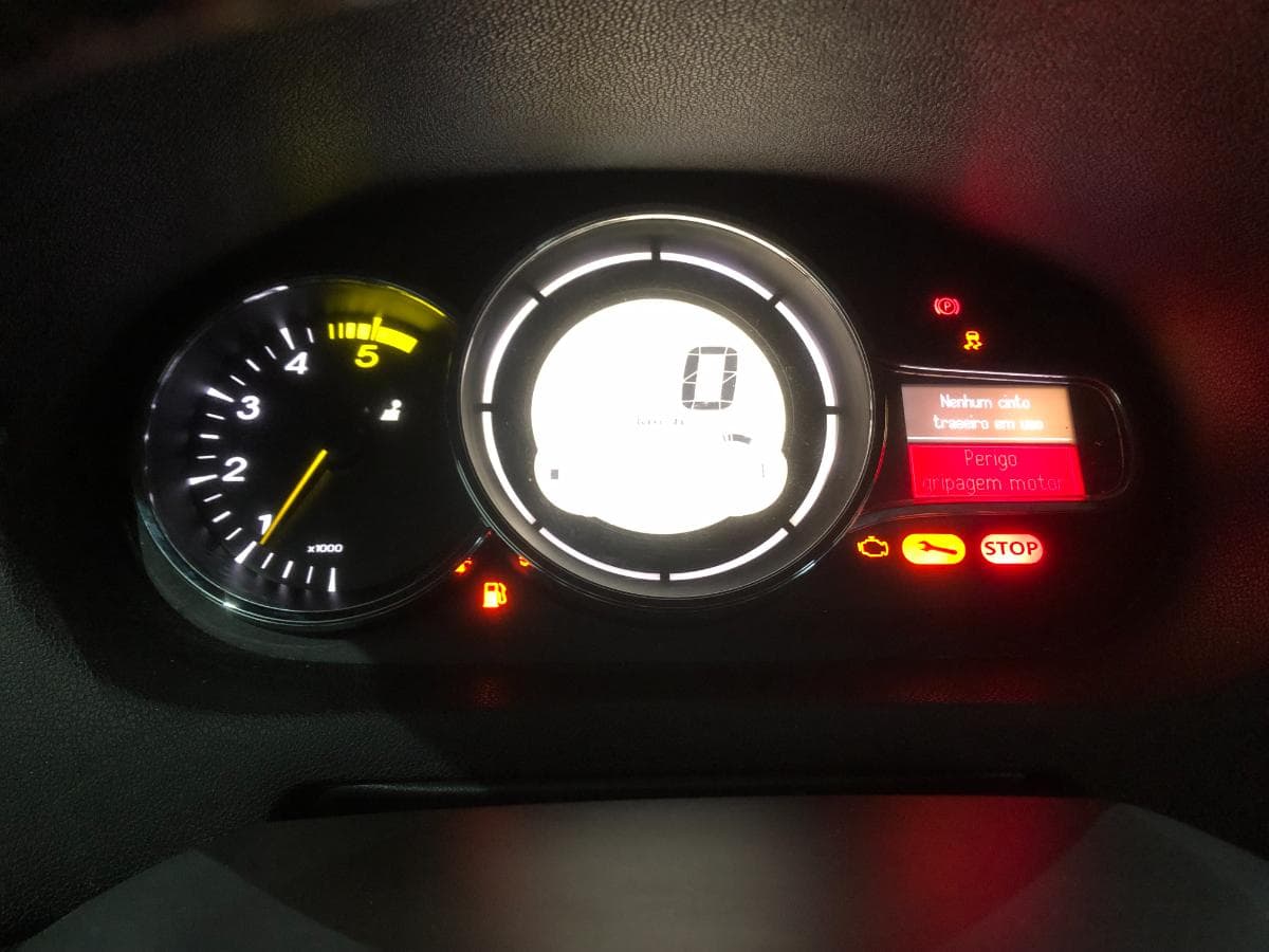 Renault Mégane 1.5 DCI · Ano 2012 — imagem 40