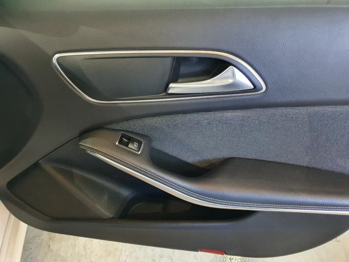 Mercedes-Benz A200 CDI · Ano 2015 — imagem 24