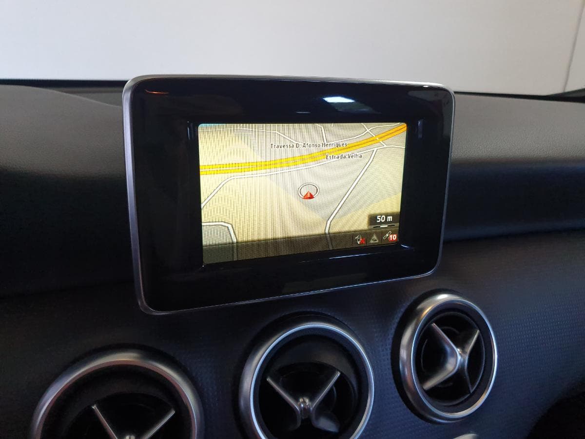 Mercedes-Benz A200 CDI · Ano 2015 — imagem 34
