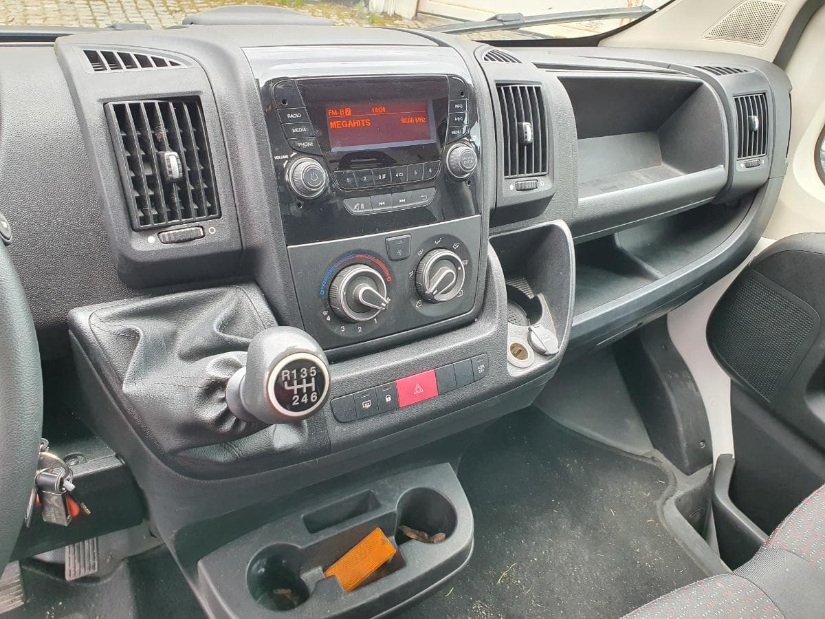 Citroën Jumper 2.2 BlueHDI · Año 2020 — imagen 28