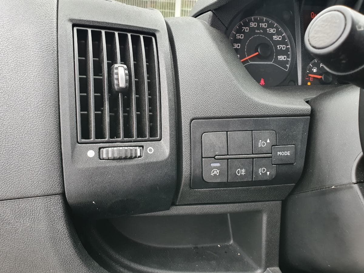 Citroën Jumper 2.2 BlueHDI · Año 2020 — imagen 33