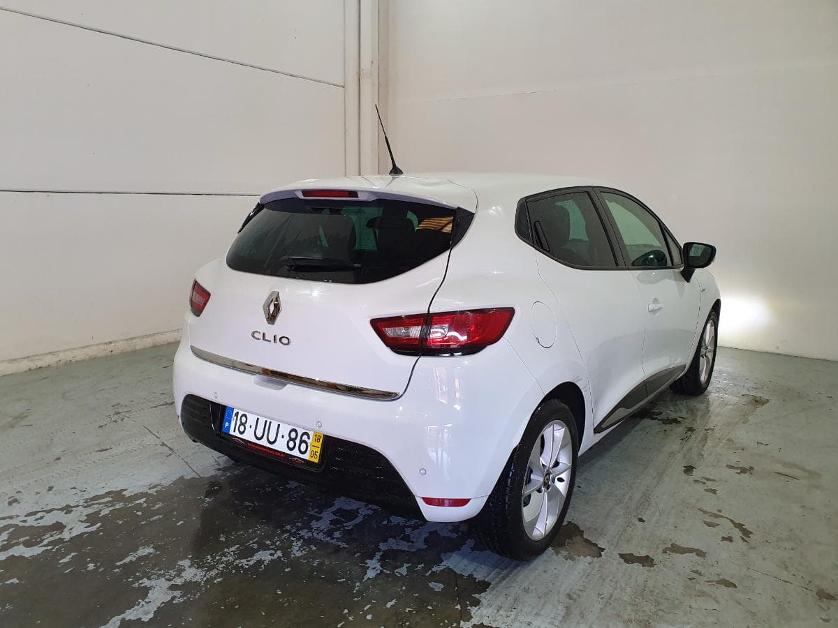 Renault Clio 0.9 TCE · Ano 2018 — imagen 6
