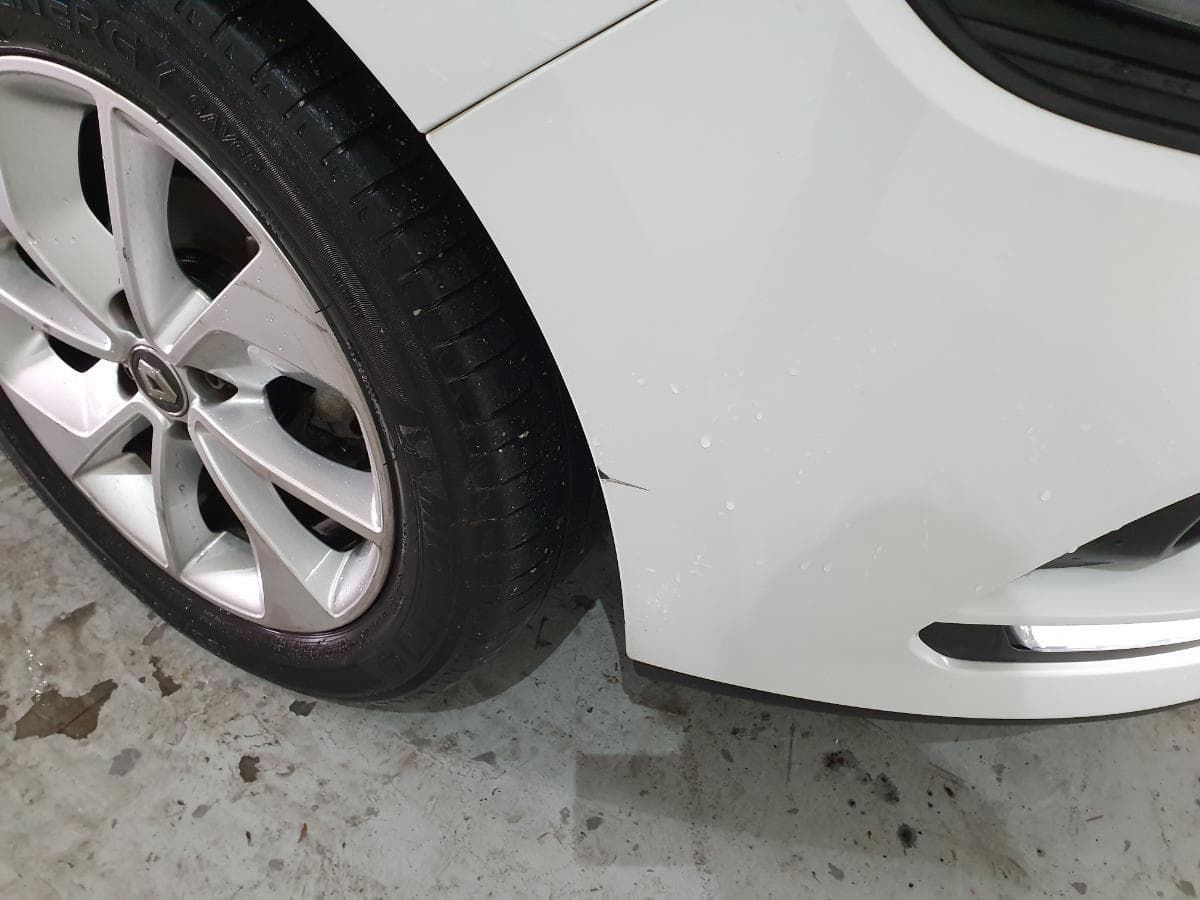 Renault Clio 0.9 TCE · Ano 2018 — imagen 13
