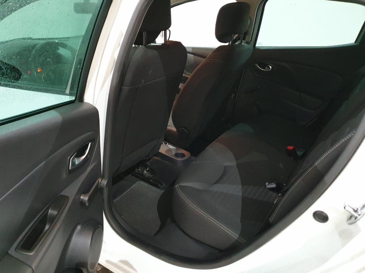 Renault Clio 0.9 TCE · Ano 2018 — imagen 27
