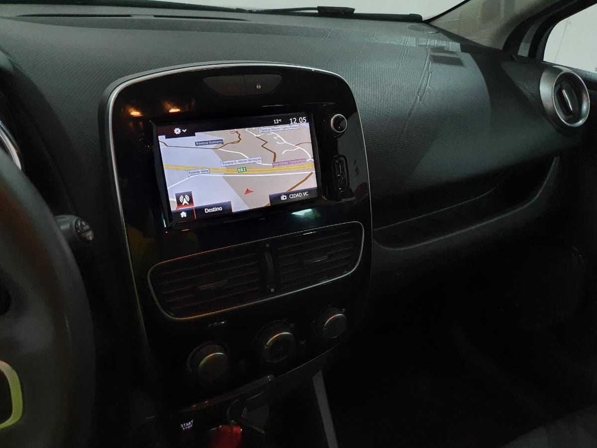 Renault Clio 0.9 TCE · Ano 2018 — imagen 35