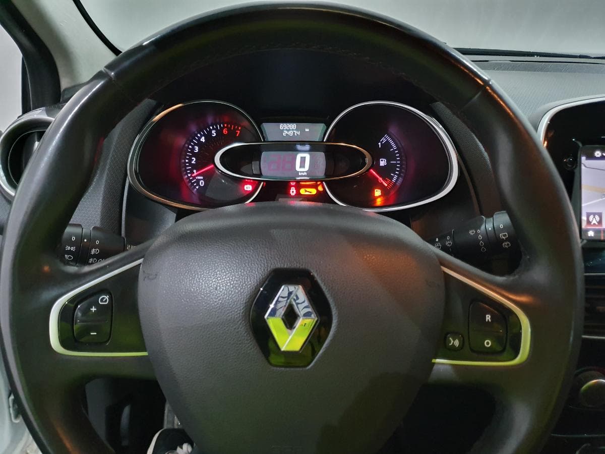 Renault Clio 0.9 TCE · Ano 2018 — imagen 39