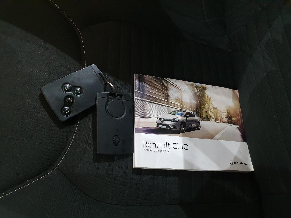 Renault Clio 0.9 TCE · Ano 2018 — imagen 42