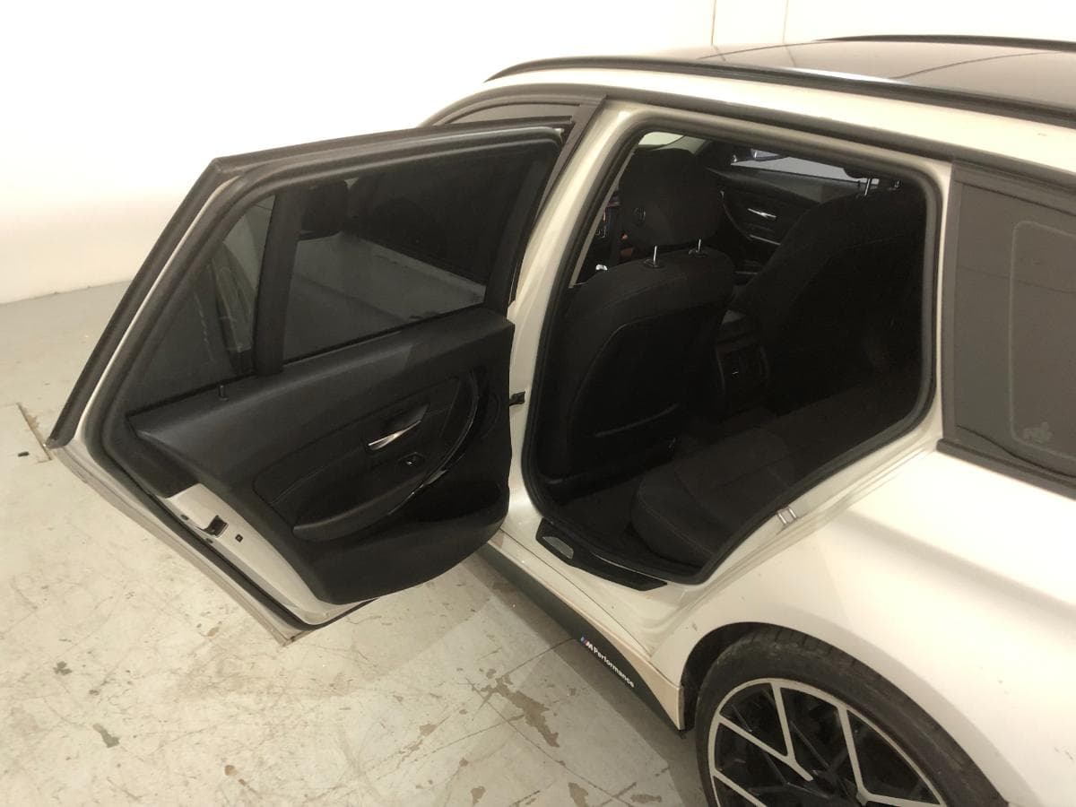 BMW 320D · Ano 2014 — imagen 35