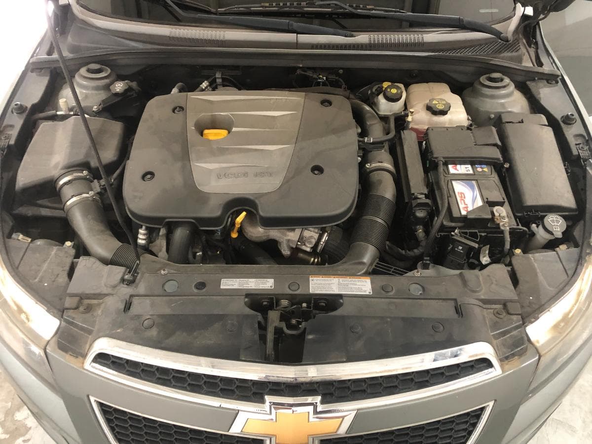 Chevrolet Cruze LT · Ano 2010 — image 4