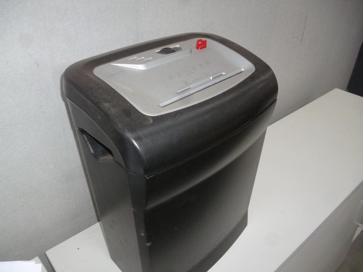 Equipamiento de Oficina + Material Informático — imagen 10