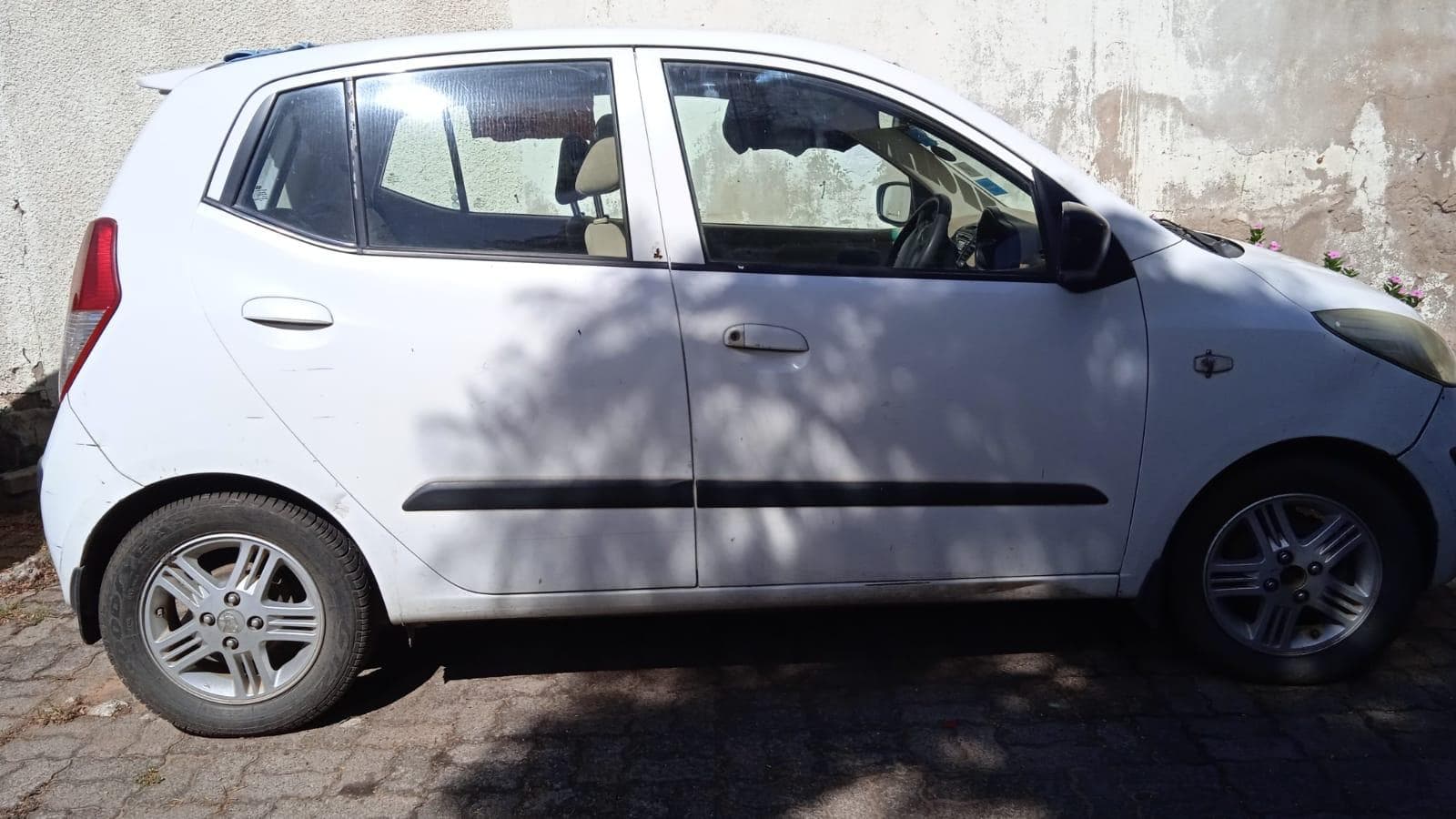 Hyundai i10 · — image 10