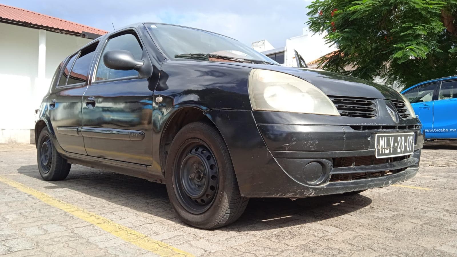 Renault Clio ·