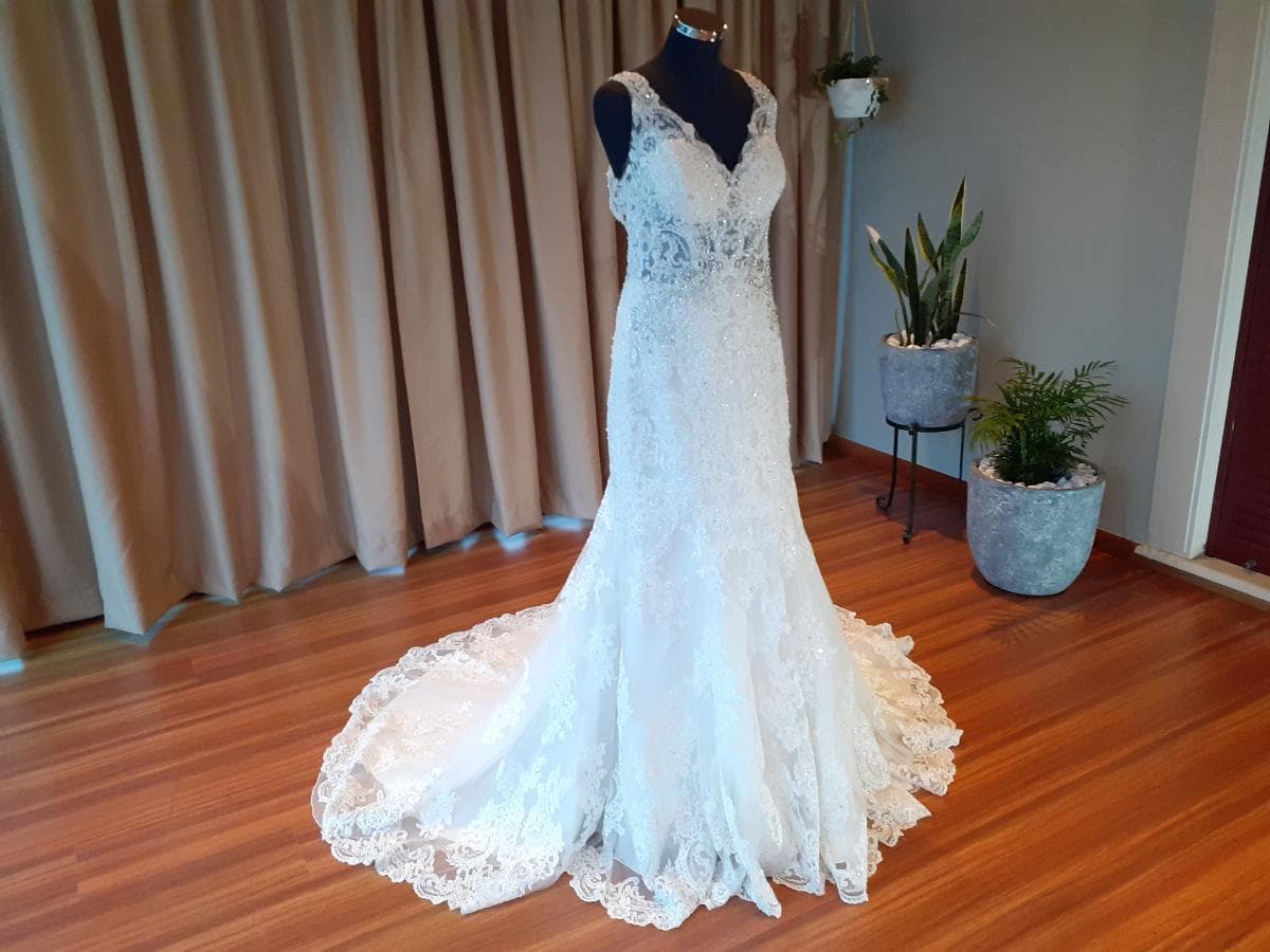 Grande Leilão de Vestidos de Noiva e Cerimónia — image 14