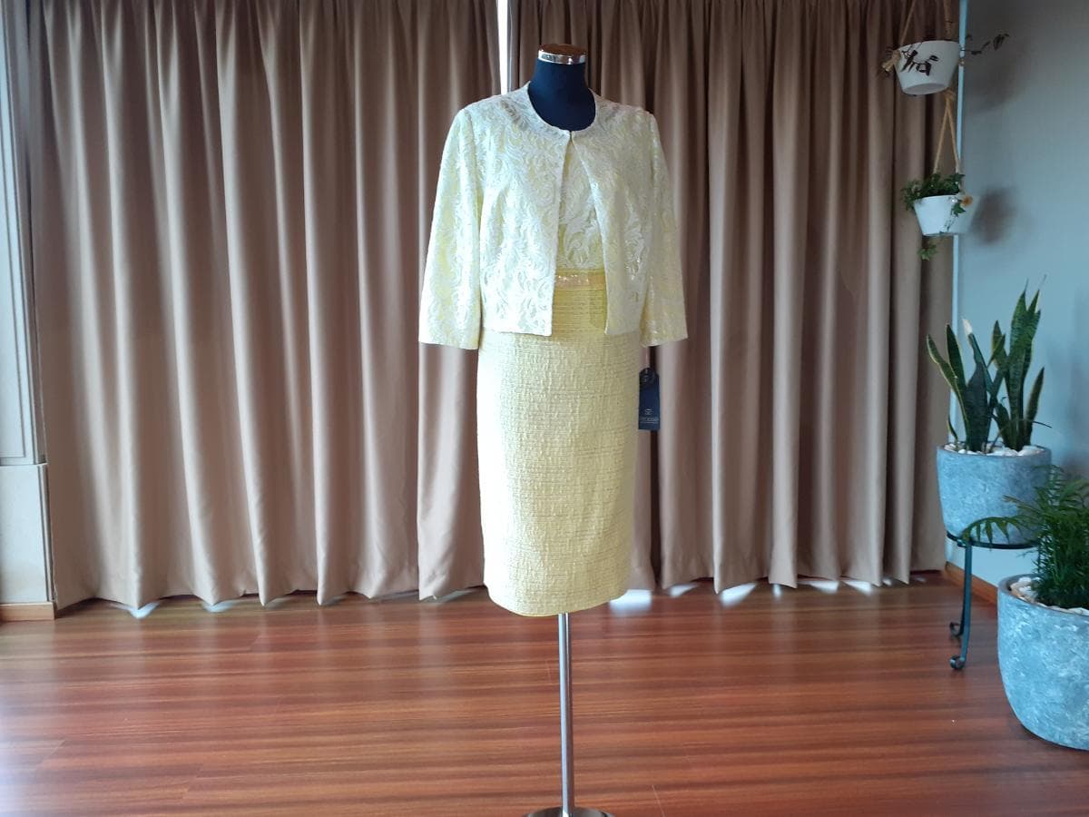 Grande Leilão de Vestidos de Noiva e Cerimónia — image 92