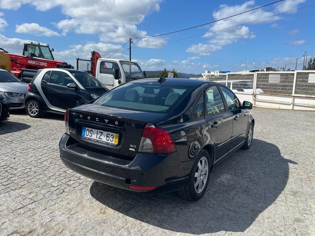 Volvo S40 1.6D · Ano 2010 — imagen 5