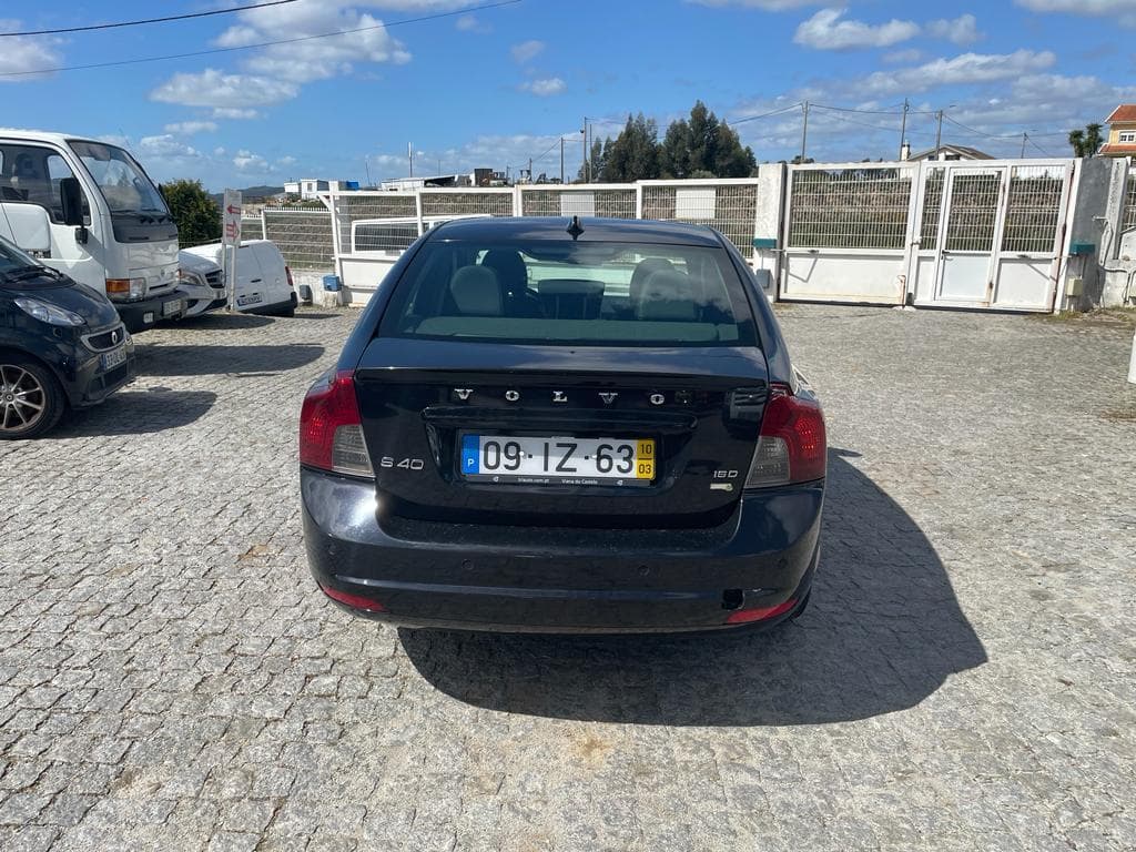 Volvo S40 1.6D · Ano 2010 — imagen 6