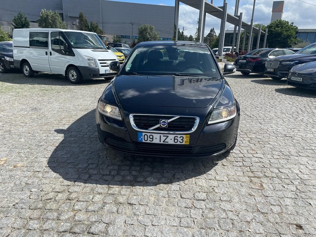 Volvo S40 1.6D · Ano 2010 — imagen 3