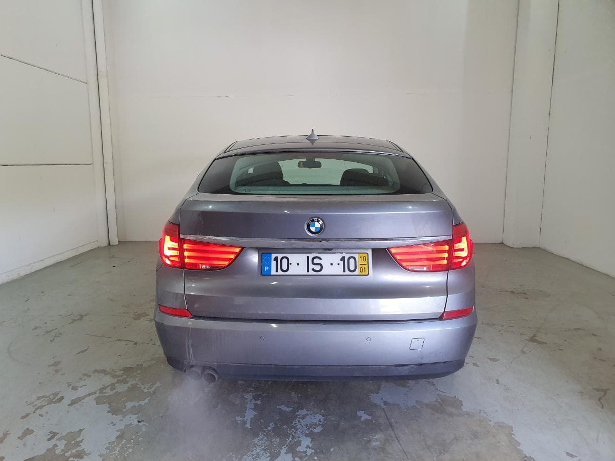 BMW 530D · Ano 2010 — image 8
