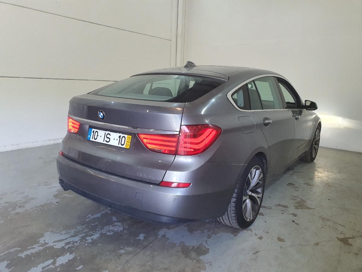 BMW 530D · Ano 2010 — image 12