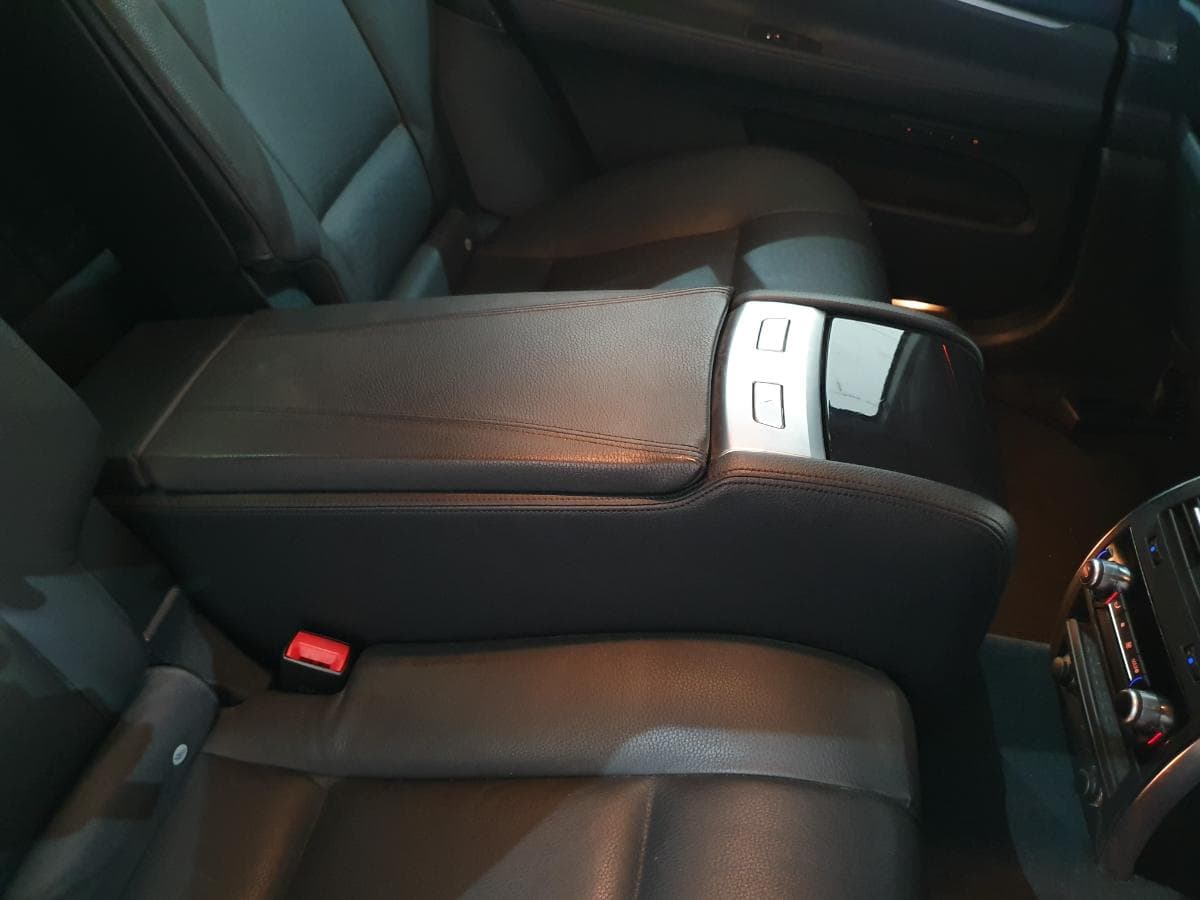 BMW 530D · Ano 2010 — image 16