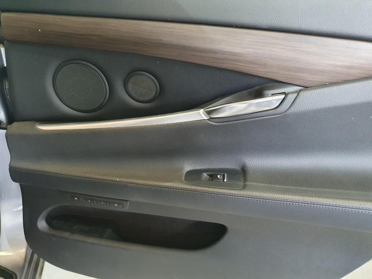 BMW 530D · Ano 2010 — image 18