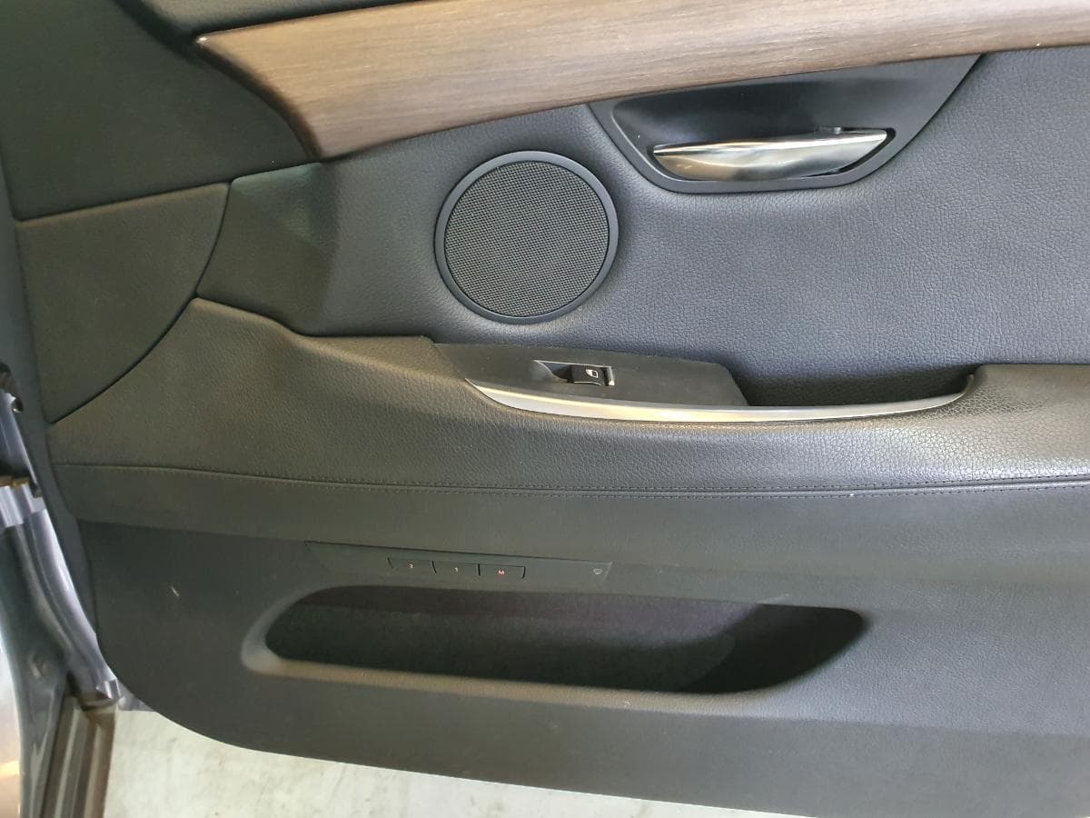 BMW 530D · Ano 2010 — image 22