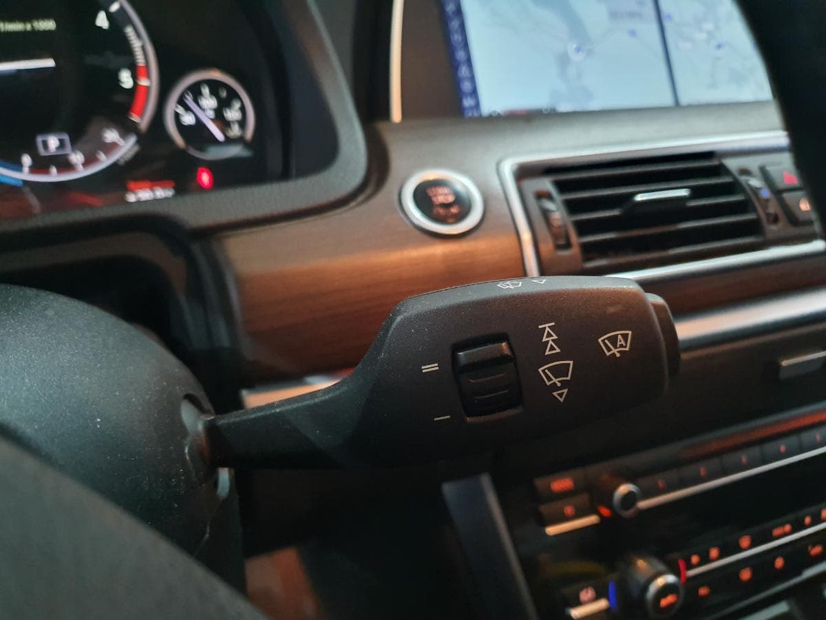BMW 530D · Ano 2010 — image 27