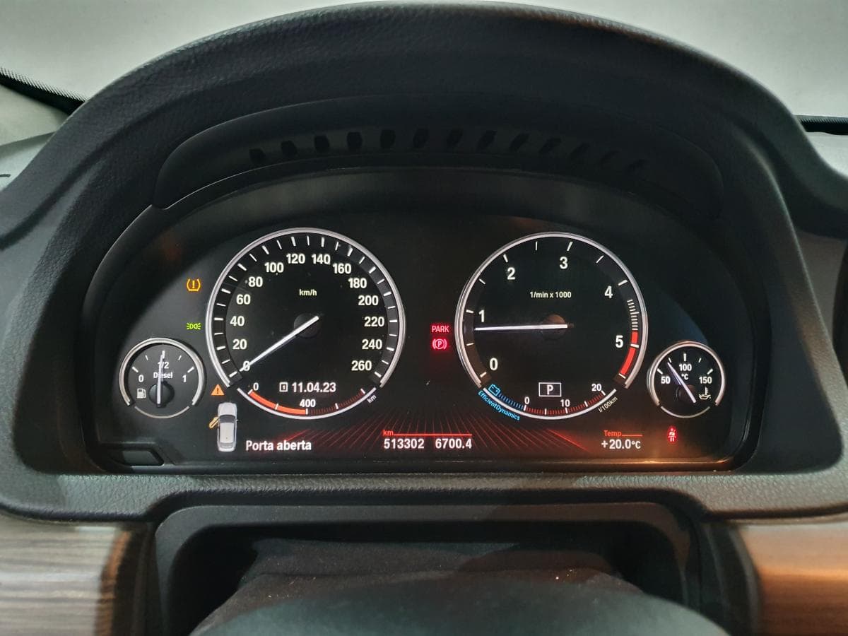 BMW 530D · Ano 2010 — image 28