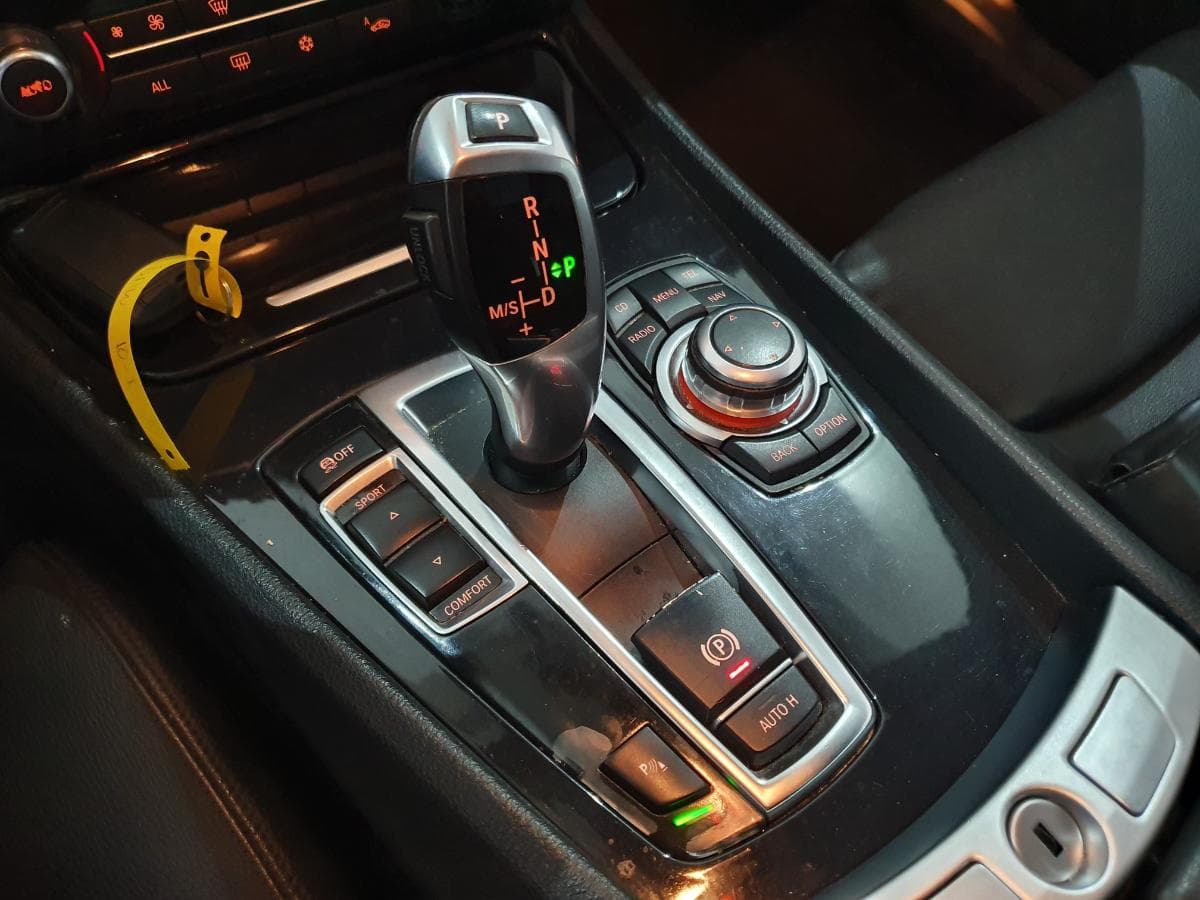 BMW 530D · Ano 2010 — image 29