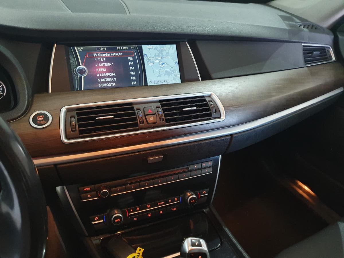 BMW 530D · Ano 2010 — image 37