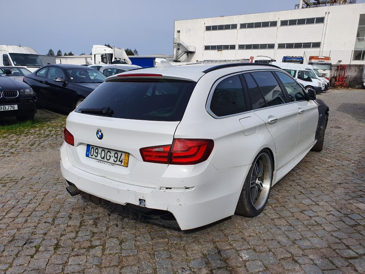 BMW 520D Touring · Ano 2011 — image 8