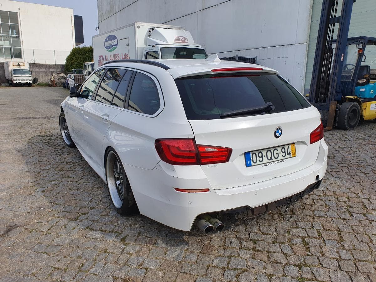 BMW 520D Touring · Ano 2011 — image 10