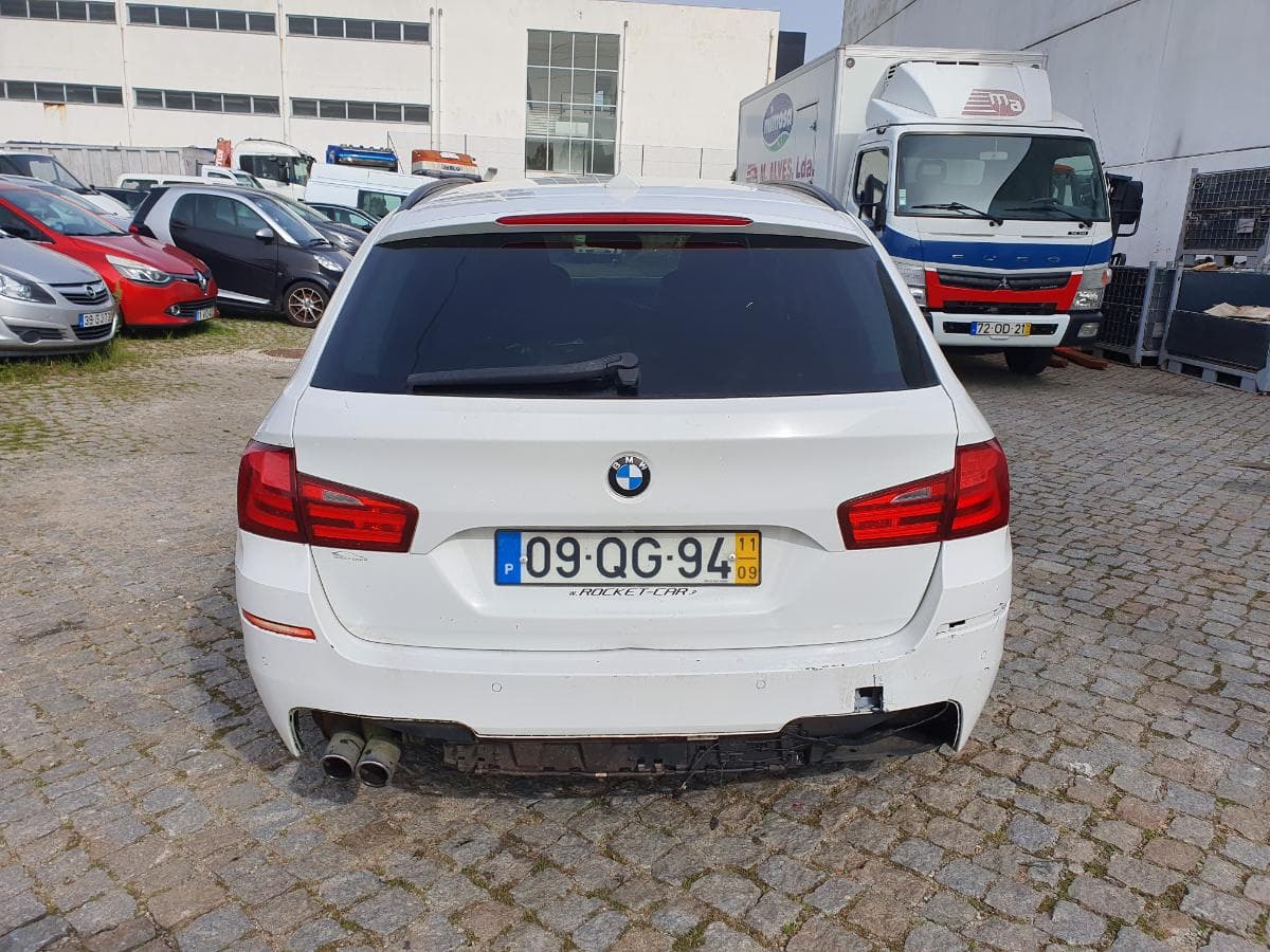 BMW 520D Touring · Ano 2011 — image 9